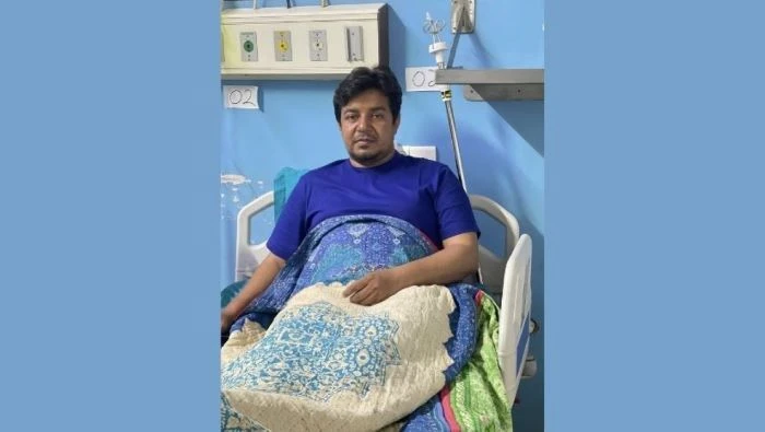 ১৩৪ ঘন্টা অনশন করেও সমস্য হয়নি তারেকের, চাইলেন অনুদান